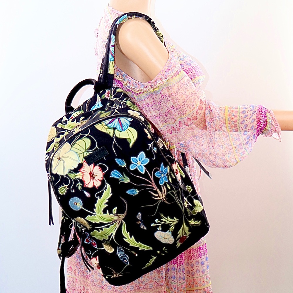 ✨FLORAL✨ Full size Gucci Backpack